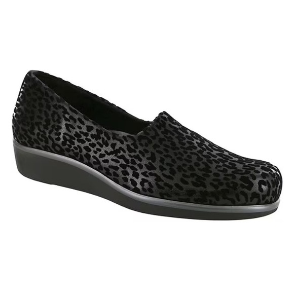 SAS Shoes - SAS Bliss Loafers Leopard Flex Fabric Low Wedge Heel Womens 11 Black NEW